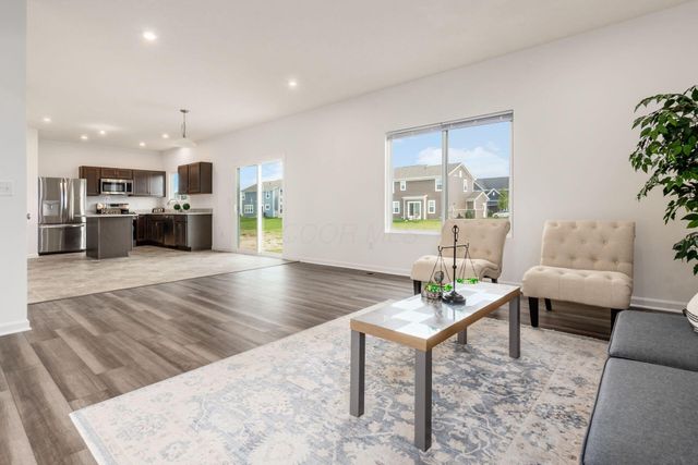 9041 Hawk Hill Way, Plain City, OH 43064