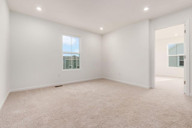 9041 Hawk Hill Way, Plain City, OH 43064
