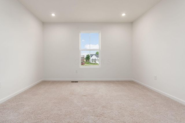 9041 Hawk Hill Way, Plain City, OH 43064