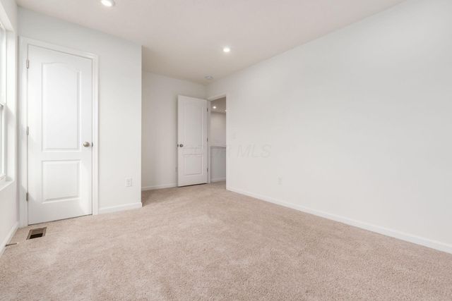 9041 Hawk Hill Way, Plain City, OH 43064
