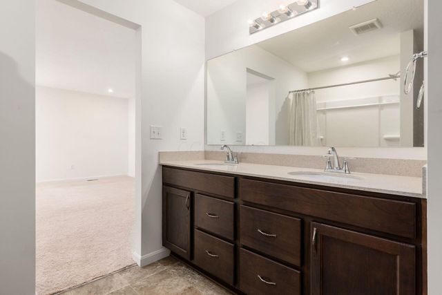 9041 Hawk Hill Way, Plain City, OH 43064
