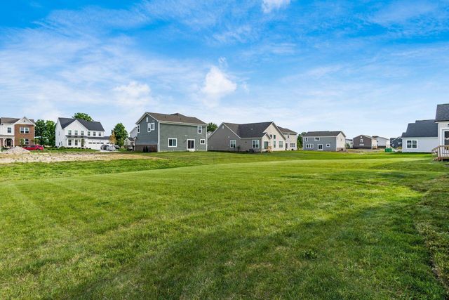 9041 Hawk Hill Way, Plain City, OH 43064