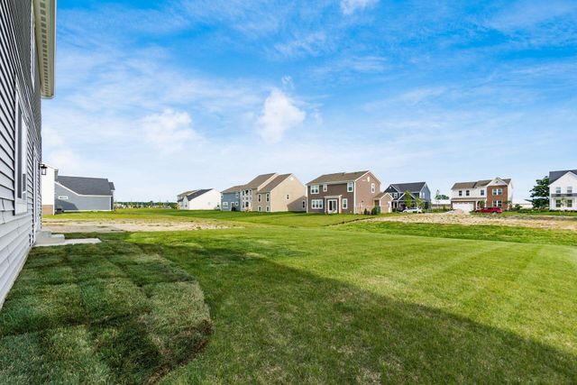 9041 Hawk Hill Way, Plain City, OH 43064