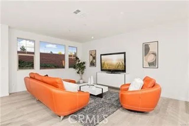 16391 Globetrotter, Chino, CA 91708