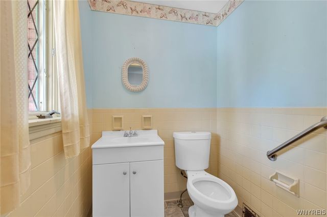 3770 Main Street, Amherst, NY 14226