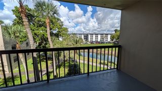 10865 SW 112th Ave 312, Miami, FL 33176