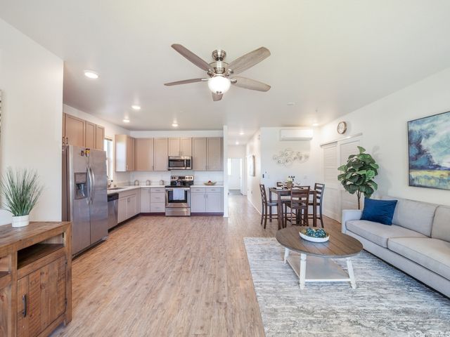 91-1081 Iwikuamoo Street 1101, Ewa Beach, HI 96706