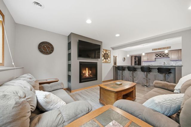 7128 Terraceview Lane N, Maple Grove, MN 55311