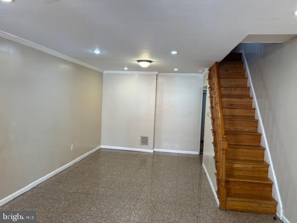 1633 S ROSEWOOD ST, Philadelphia, PA 19145