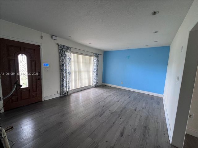 15303 SW 102nd Place, Miami, FL 33157