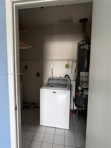 15303 SW 102nd Place, Miami, FL 33157