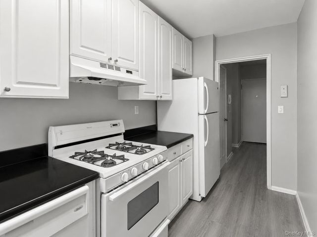 12 Westchester Avenue 6F, White Plains, NY 10601