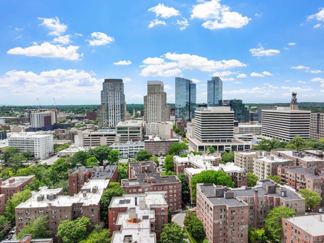 12 Westchester Avenue 6F, White Plains, NY 10601