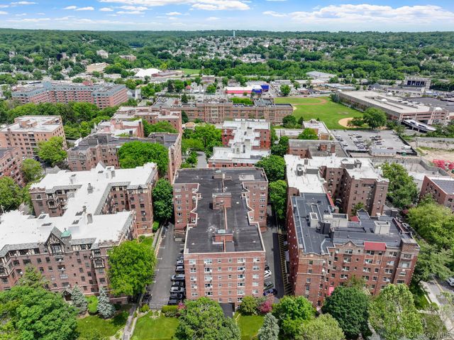 12 Westchester Avenue 6F, White Plains, NY 10601