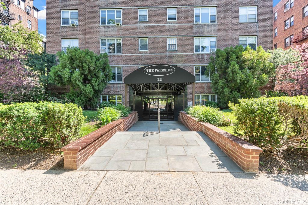 12 Westchester Avenue 6F, White Plains, NY 10601