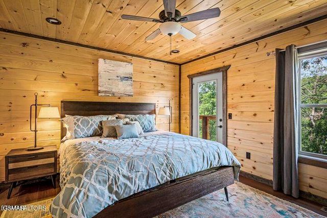 1868 Blue Tick Way, Sevierville, TN 37876
