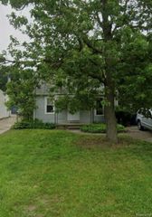 1909 S Christine, Westland, MI 48186