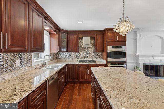 3709 RIDGE RD, Annandale, VA 22003