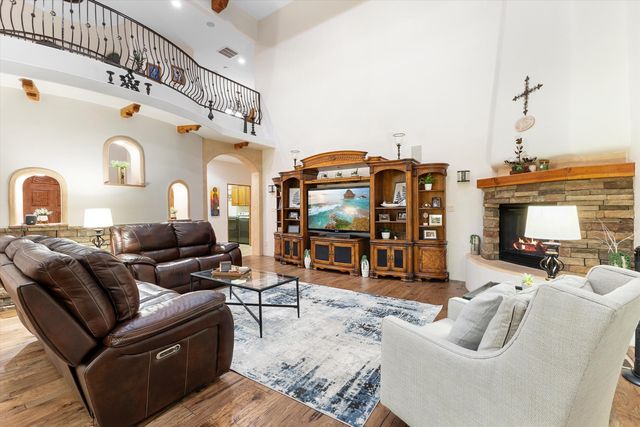 3232 Greystone Court SE, Rio Rancho, NM 87124