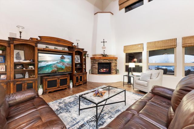 3232 Greystone Court SE, Rio Rancho, NM 87124