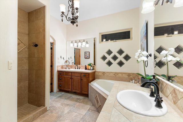 3232 Greystone Court SE, Rio Rancho, NM 87124