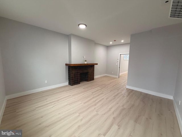 230 N 9TH ST, Reading, PA 19601