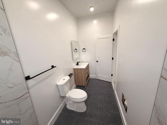 230 N 9TH ST, Reading, PA 19601