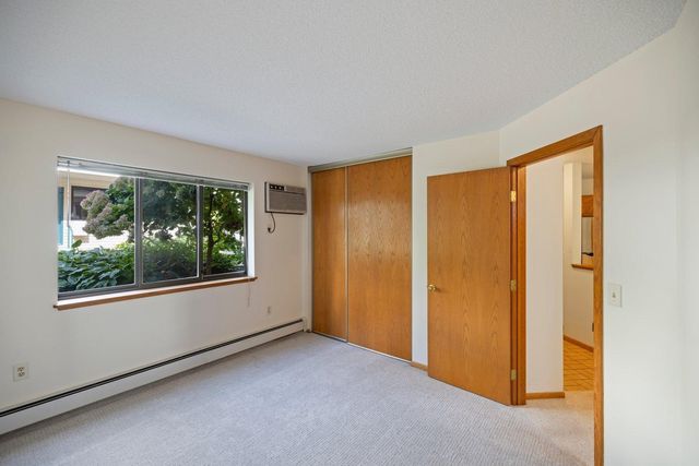 7622 York Avenue S 1110, Edina, MN 55435