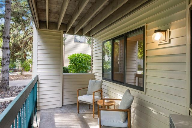 7622 York Avenue S 1110, Edina, MN 55435