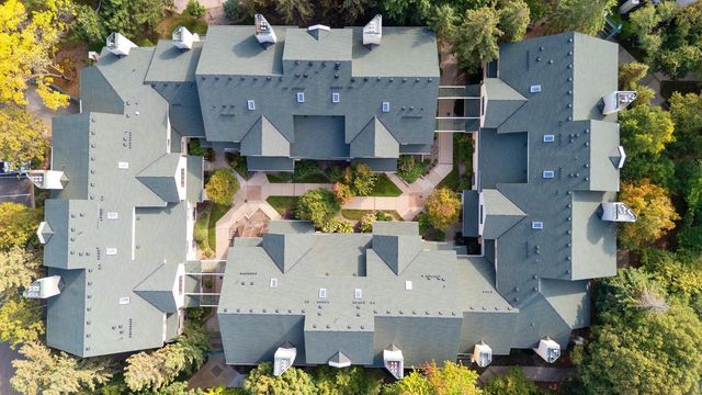 7622 York Avenue S 1110, Edina, MN 55435