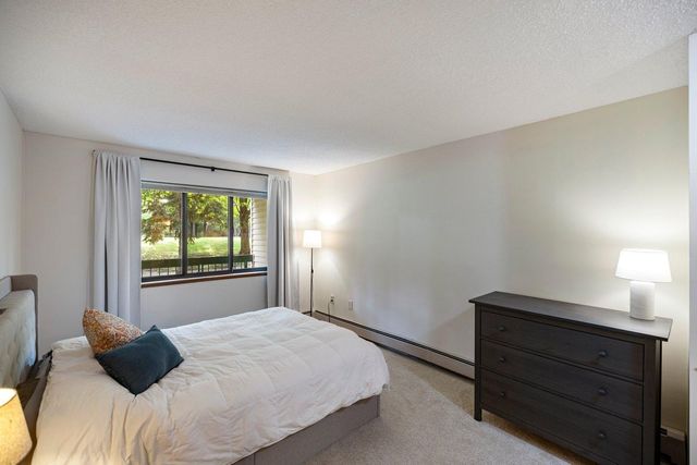 7622 York Avenue S 1110, Edina, MN 55435