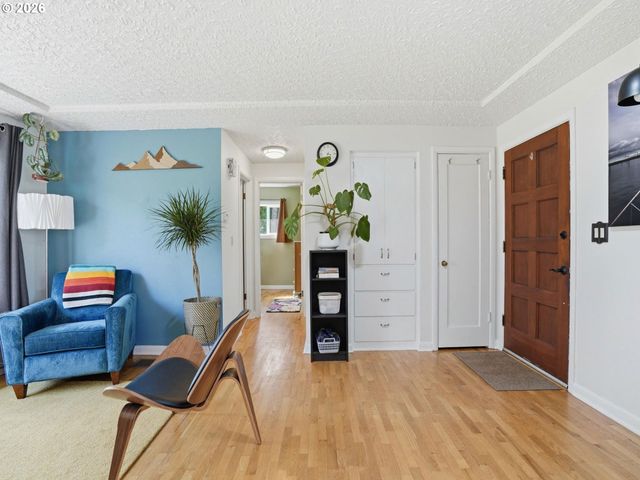 8917 MT BAKER Ave, Vancouver, WA 98664