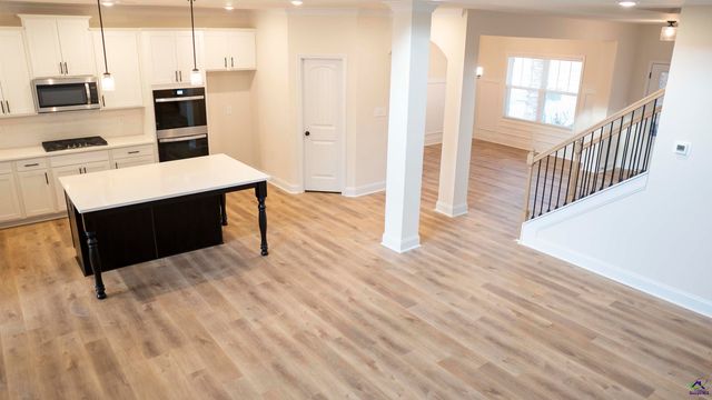 104 Oak Branch Lane, Bonaire, GA 31005