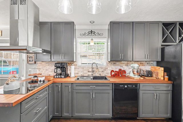 6711 Campden Drive, Spring, TX 77379