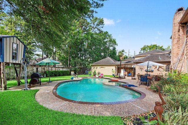 6711 Campden Drive, Spring, TX 77379