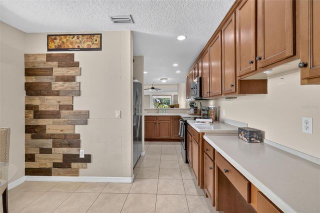 2214 CYPRESS COVE DRIVE 4, Tavares, FL 32778