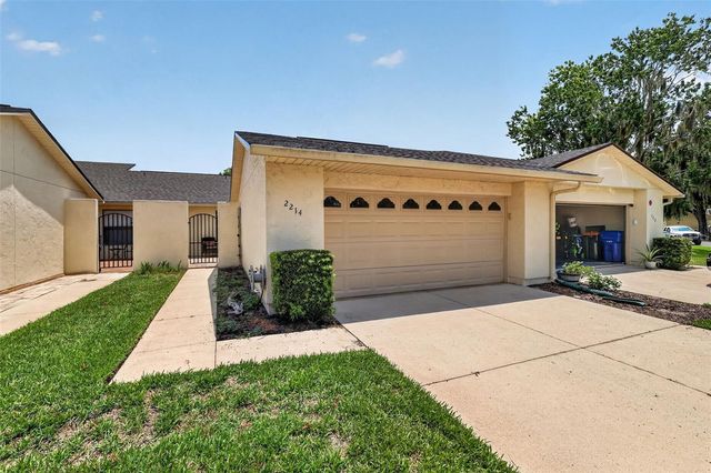 2214 CYPRESS COVE DRIVE 4, Tavares, FL 32778