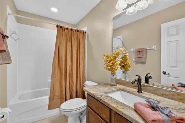 2214 CYPRESS COVE DRIVE 4, Tavares, FL 32778