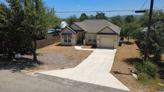550 Eastview, Canyon Lake, TX 78133