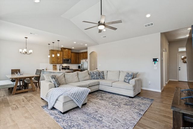 550 Eastview, Canyon Lake, TX 78133