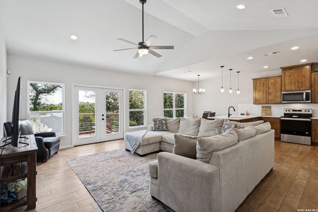550 Eastview, Canyon Lake, TX 78133