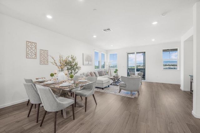 1387 Ores Way, Gilroy, CA 95020