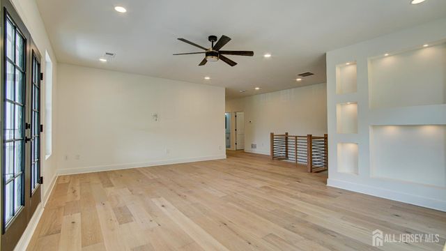 169 Applegarth Road 2, Monroe, NJ 08831