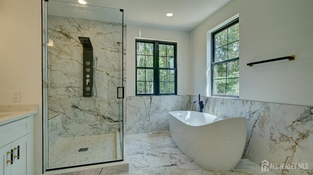 169 Applegarth Road 2, Monroe, NJ 08831