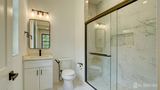 169 Applegarth Road 2, Monroe, NJ 08831