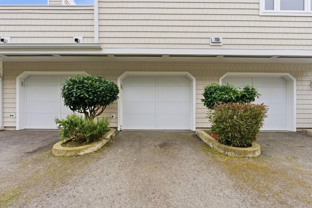 755 Mountain View Drive 2, Daly City, CA 94014