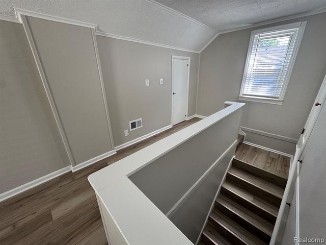 336 Chippewa Street, Commerce Twp, MI 48017