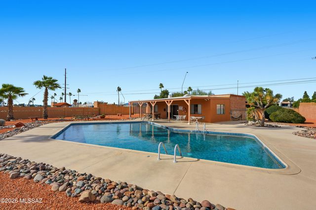 200 W Greer Lane, Tucson, AZ 85704