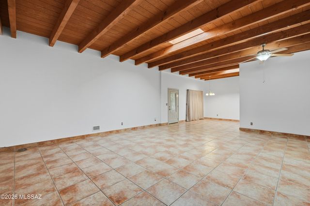 200 W Greer Lane, Tucson, AZ 85704