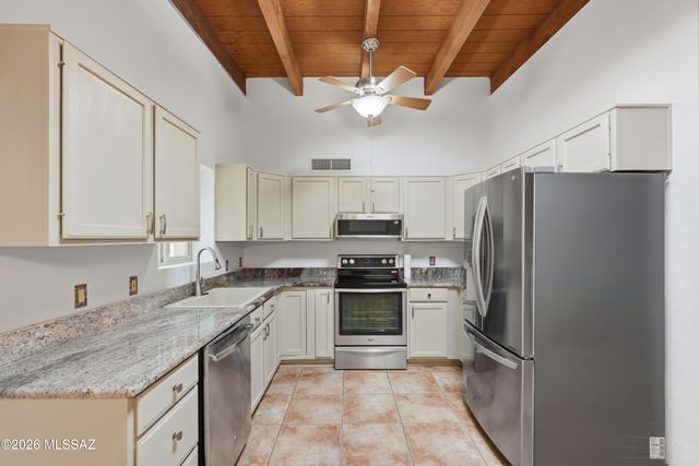 200 W Greer Lane, Tucson, AZ 85704